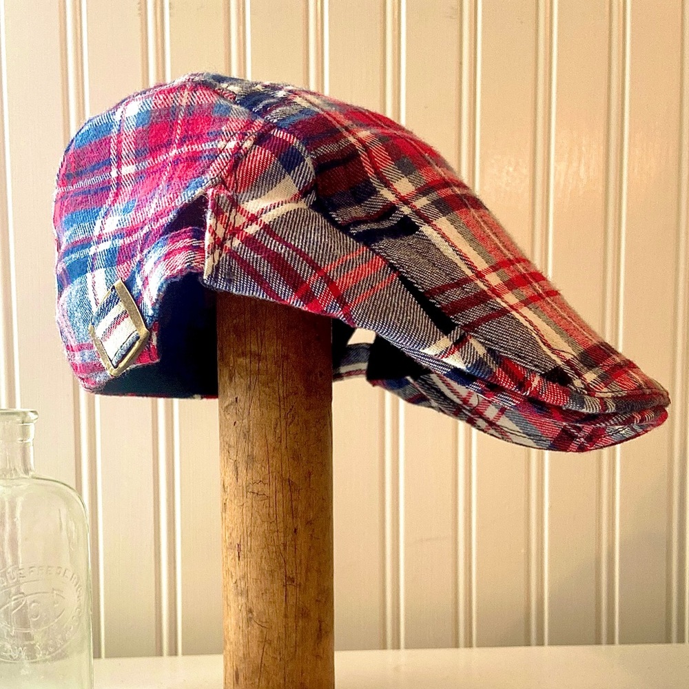 Angela & William USA Plaid News Boy Cap